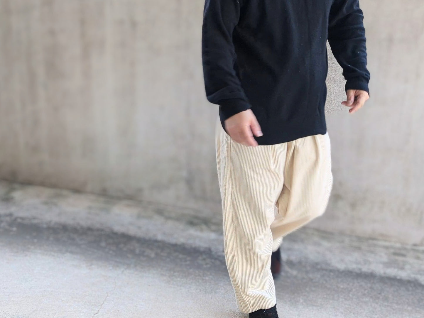 <OSOCU>コットンヘンプコーデュロイ バルーンパンツ 遠州織物