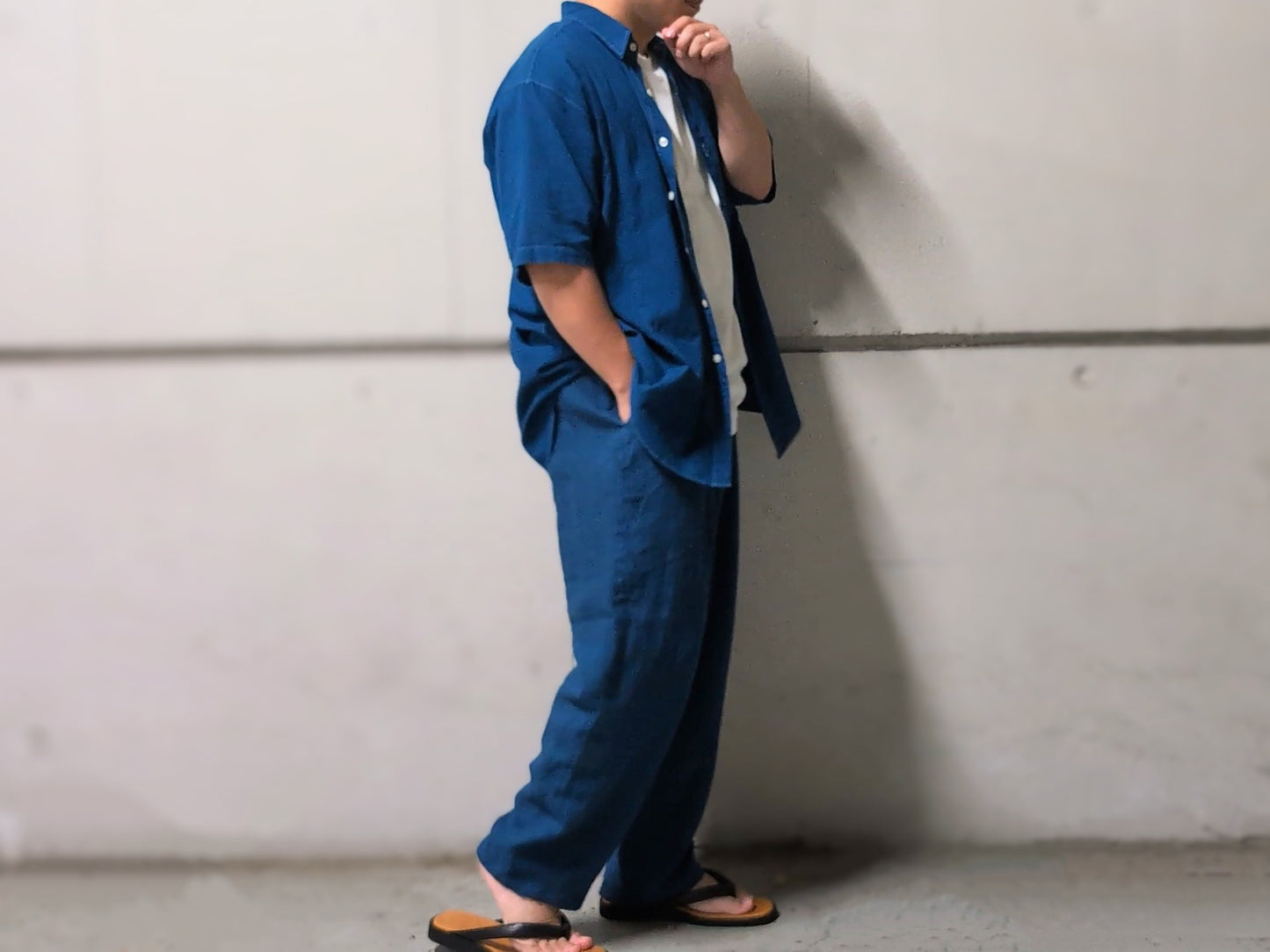 <OSOCU>遠州織物 ヨーロッパリネン100% バルーンパンツ ネイビーブルー