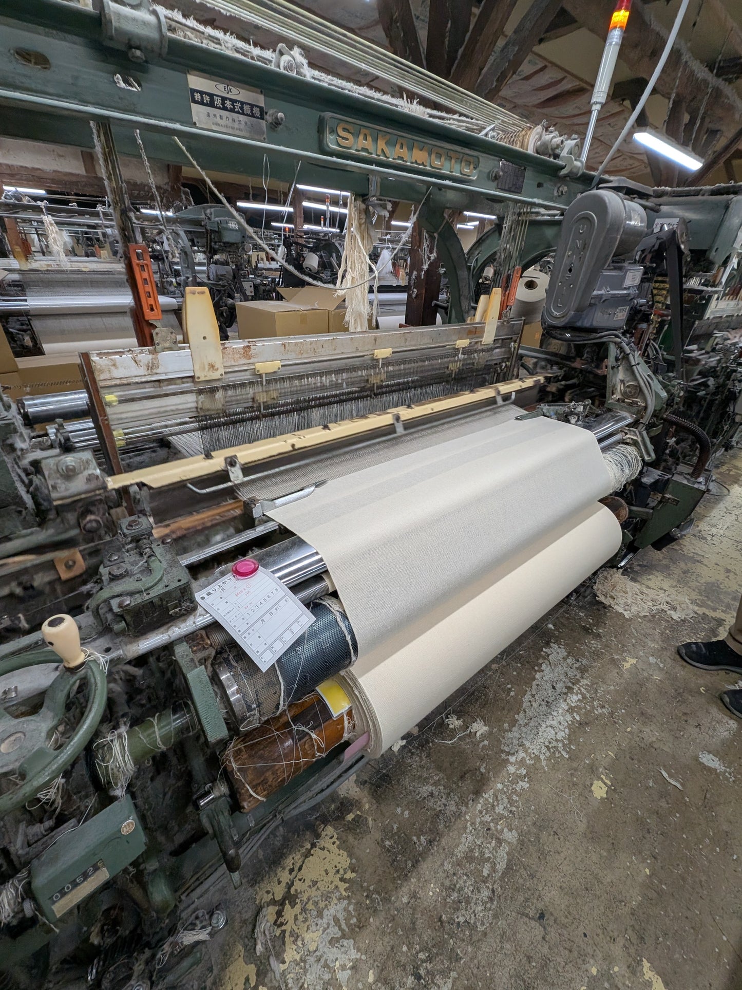 <OSOCU> 伝統色染め 柳煤竹色 知多木綿 タテ12/1ヨコ6/1シャトル織パンツ