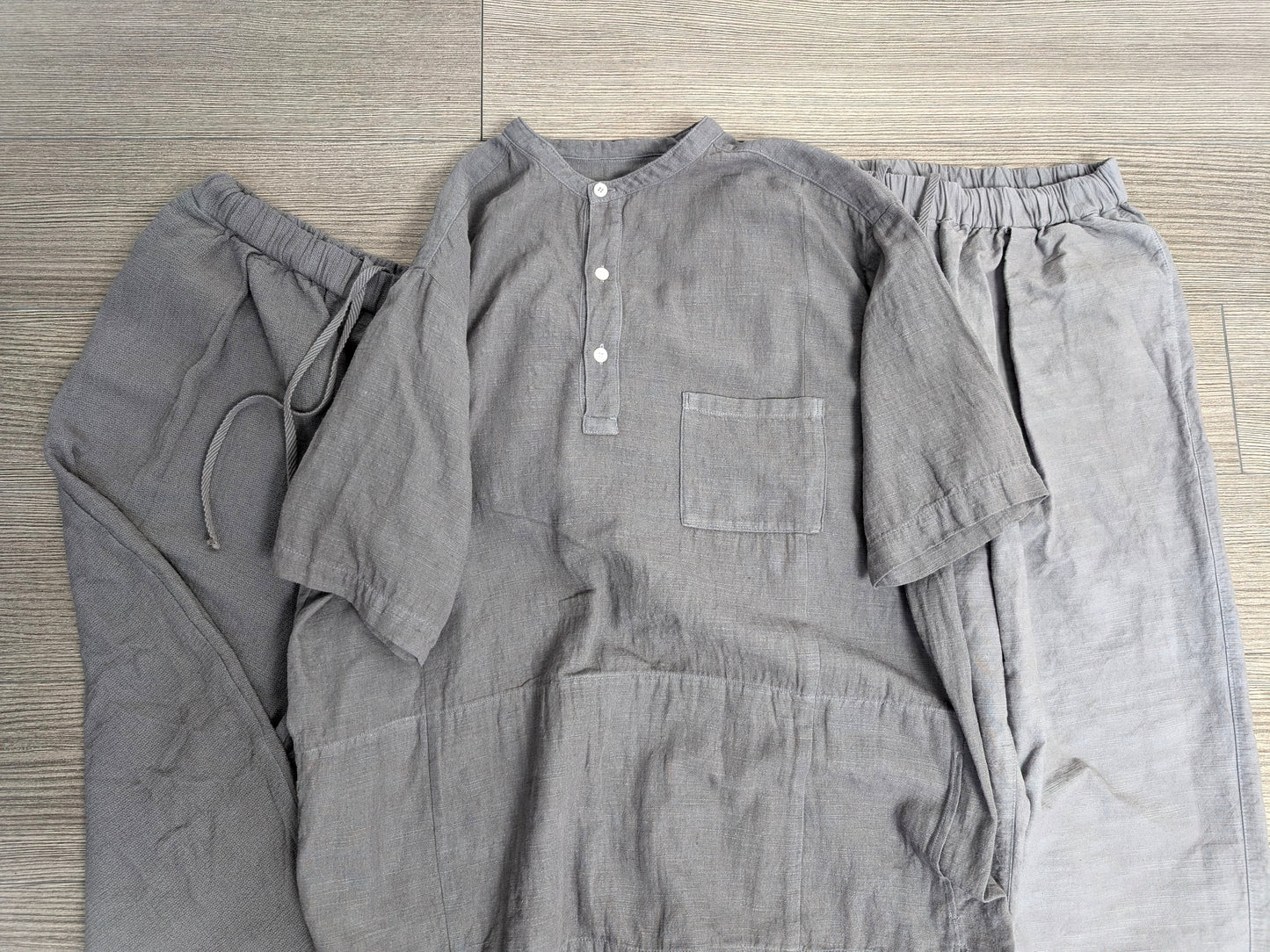 <イレギュラー生産> 伝統色染め 薄墨色 備後節織 綿麻節織 半袖プルオーバーシャツ