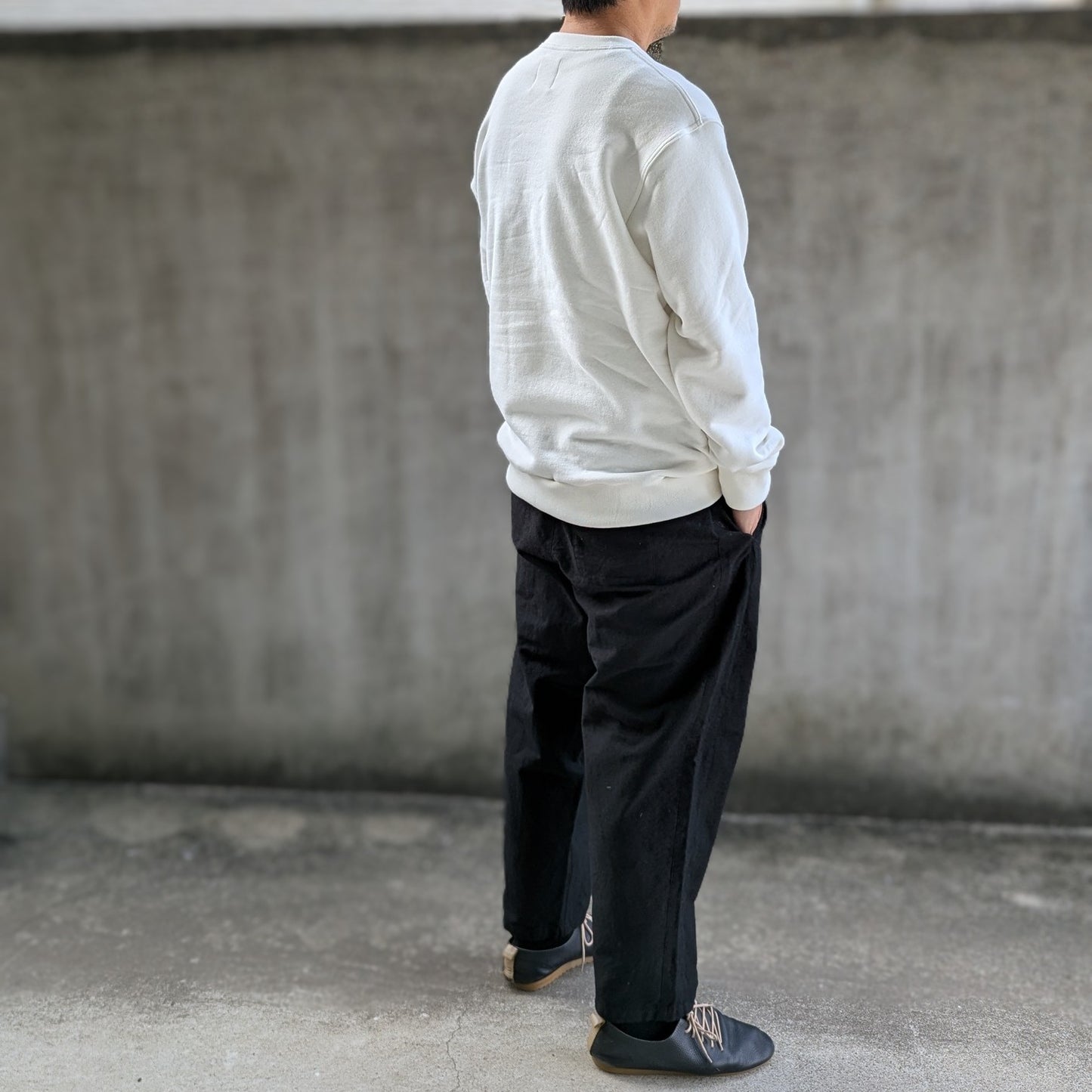 <OSOCU> 国産吊り編み生地のクルーネックスウェット