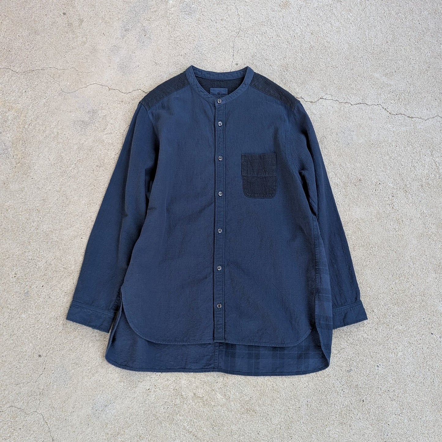 <OSOCU>  一点物　備後節織×伝統色染め バンドカラーシャツ