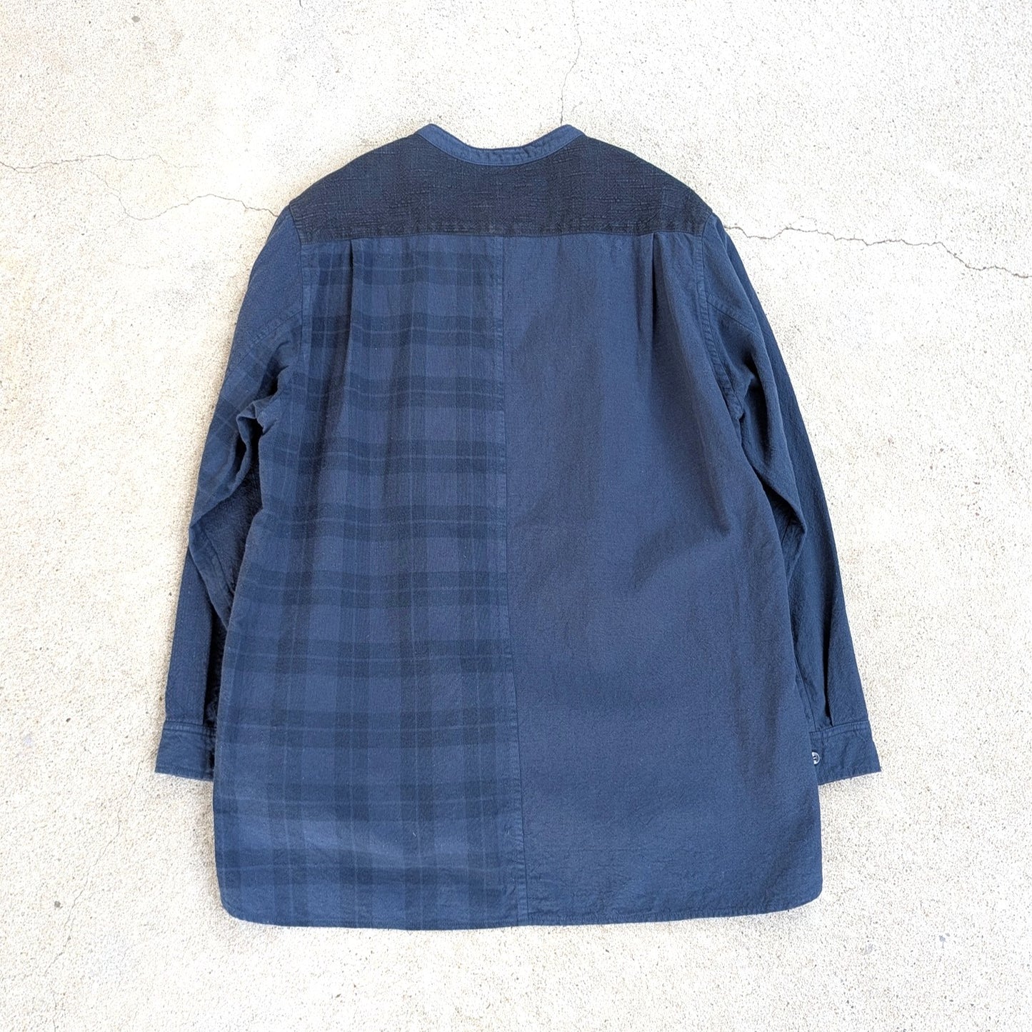 <OSOCU>  一点物　備後節織×伝統色染め バンドカラーシャツ