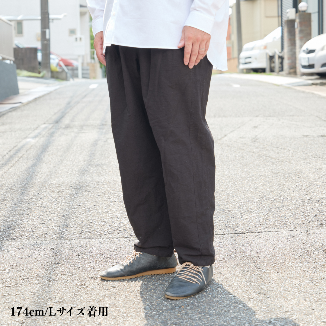 知多木綿 彩紬 ヨハクパンツ 黒 名古屋黒紋付染 – OSOCU 知多木綿 彩紬 ヨハクパンツ 黒 名古屋黒紋付染 – OSOCU