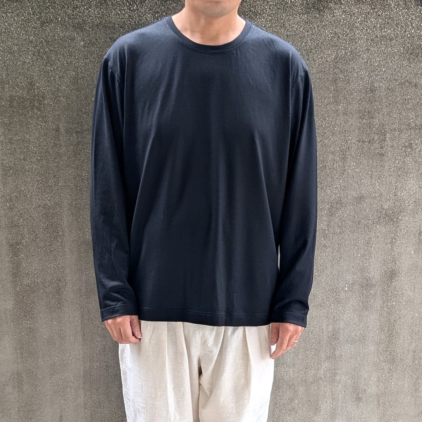 <OSOCU> 受注生産 尾州ウール Super160 メリノウール100％ ロングTシャツ 黒