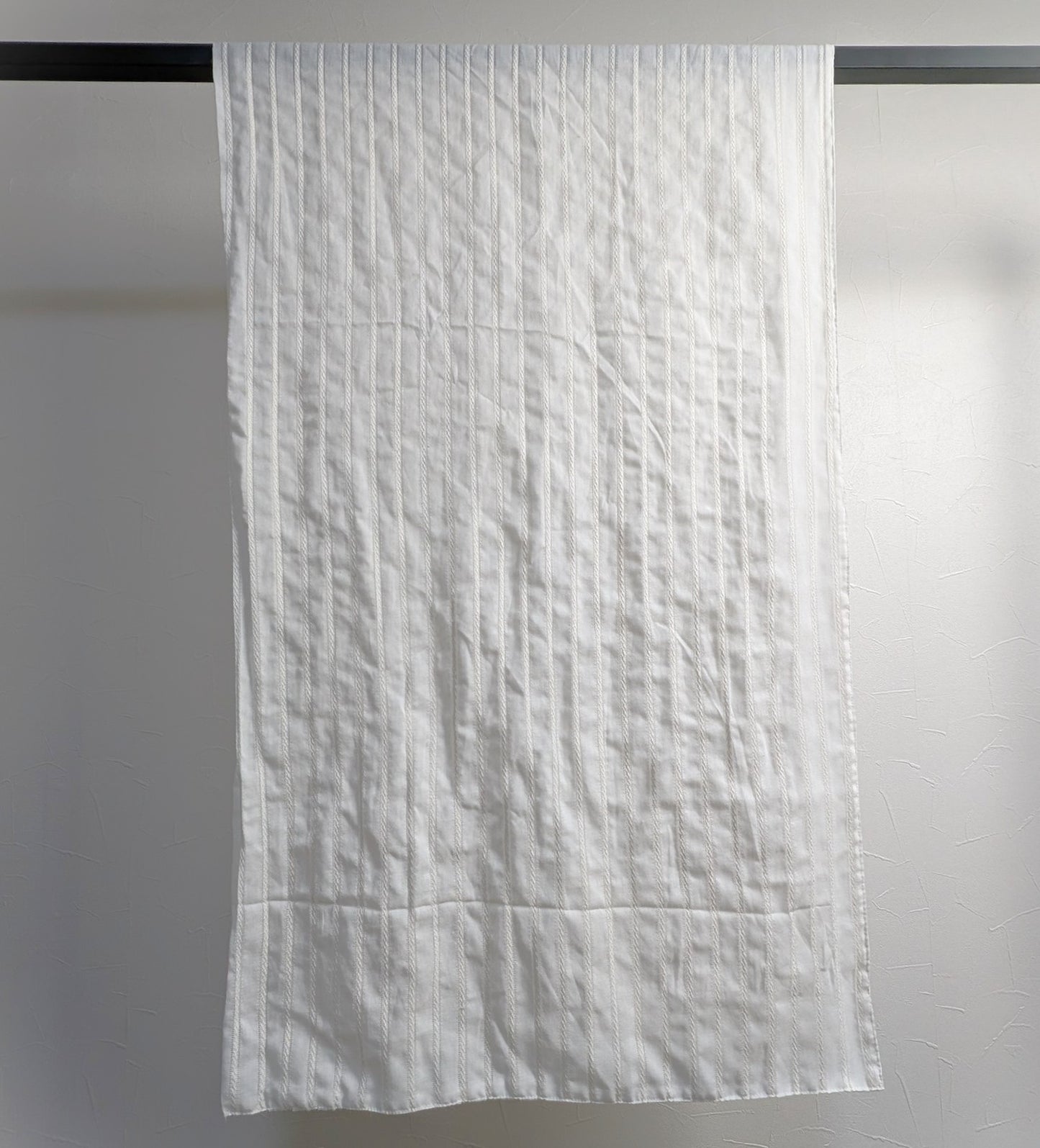 知多木綿 シャトル織機で織った民族衣装生地の大判ストール