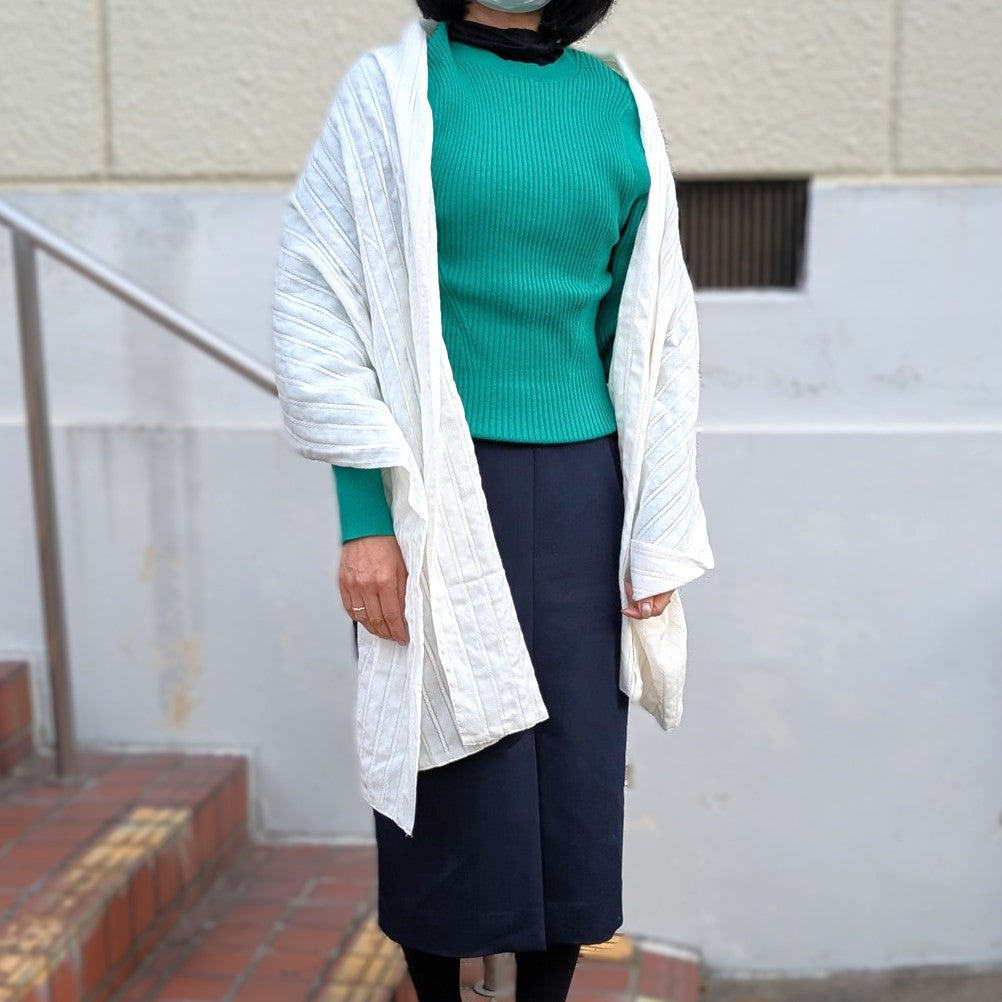 知多木綿 シャトル織機で織った民族衣装生地の大判ストール