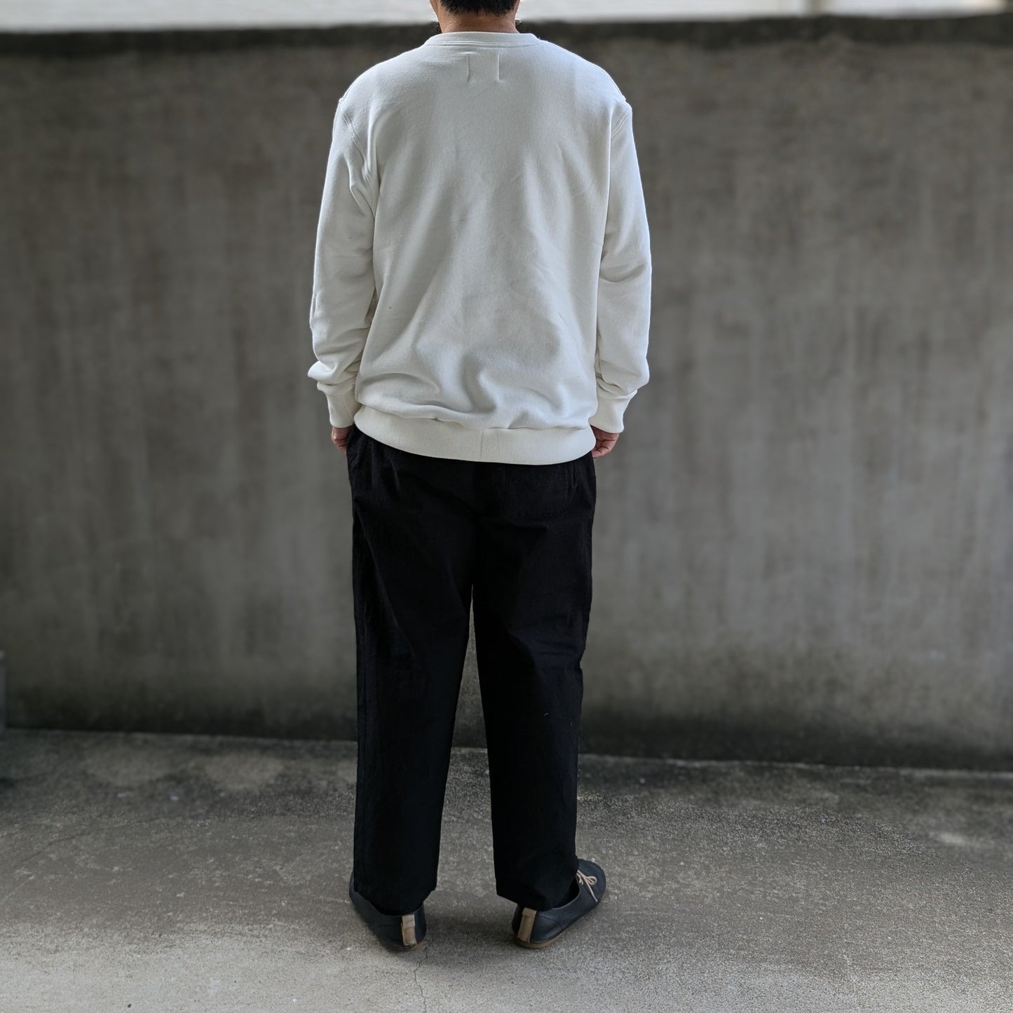 <OSOCU> 国産吊り編み生地のクルーネックスウェット　