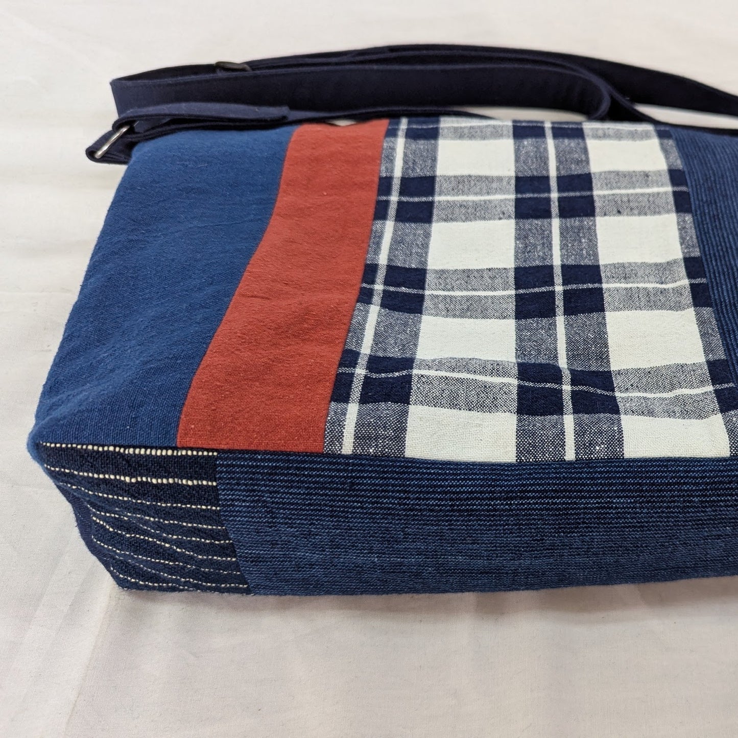 サコッシュより少し大きい 備後節織 パッチワーク ミニショルダーバッグ NO.3