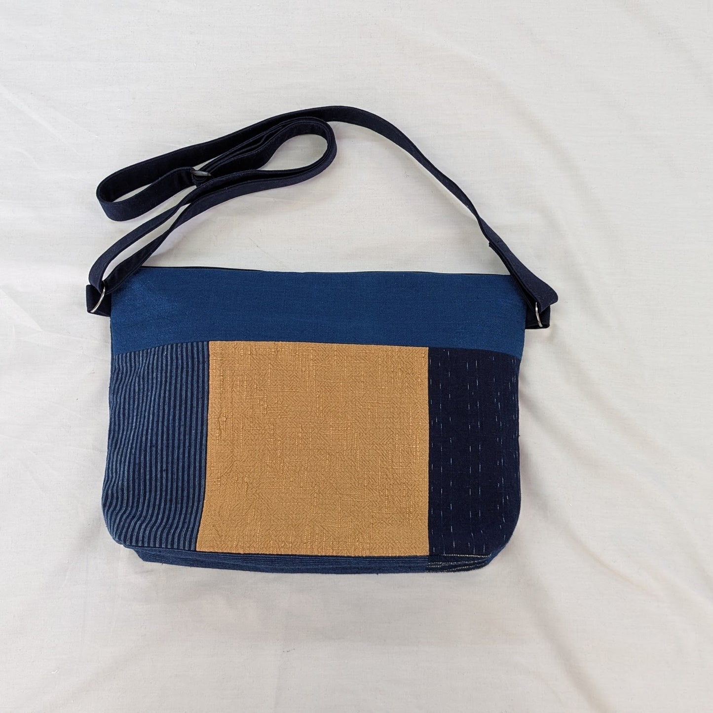 サコッシュより少し大きい 備後節織 パッチワーク ミニショルダーバッグ NO.3