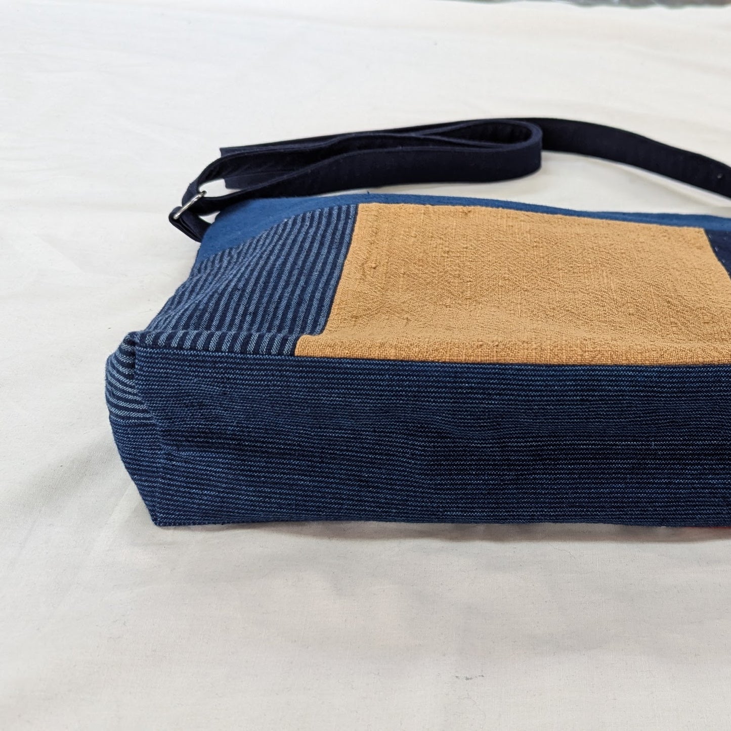 サコッシュより少し大きい 備後節織 パッチワーク ミニショルダーバッグ NO.3