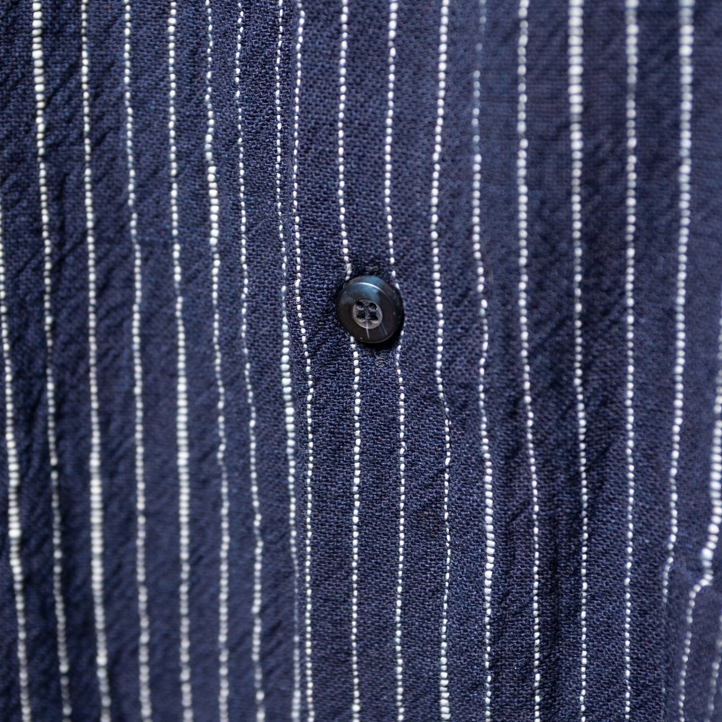<OSOCU>備後節織 節縞 変形バンドカラーシャツ 藍染